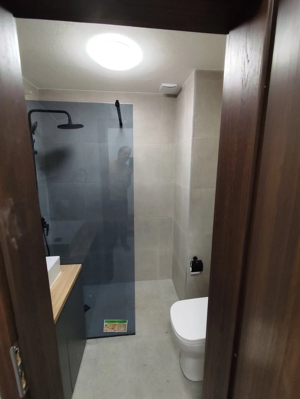 A601: Renovated shower room